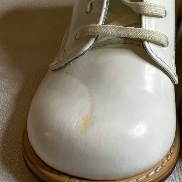 White Baby Walking Shoes - Picture 11 of 11